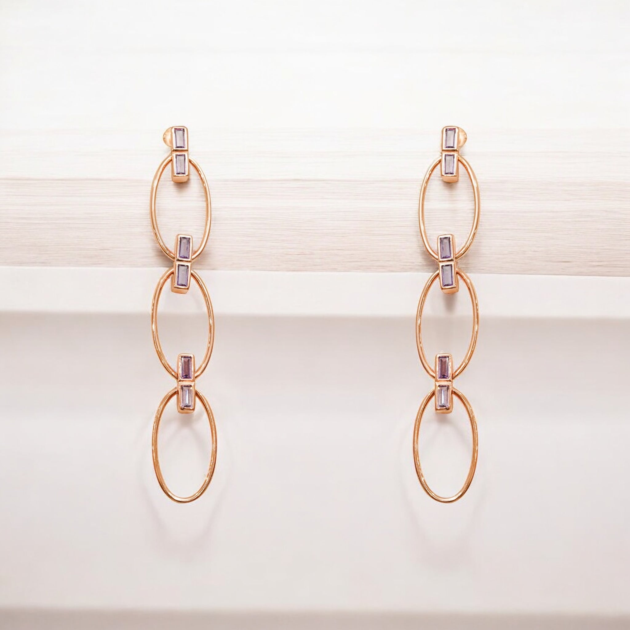 Oval Elegance
