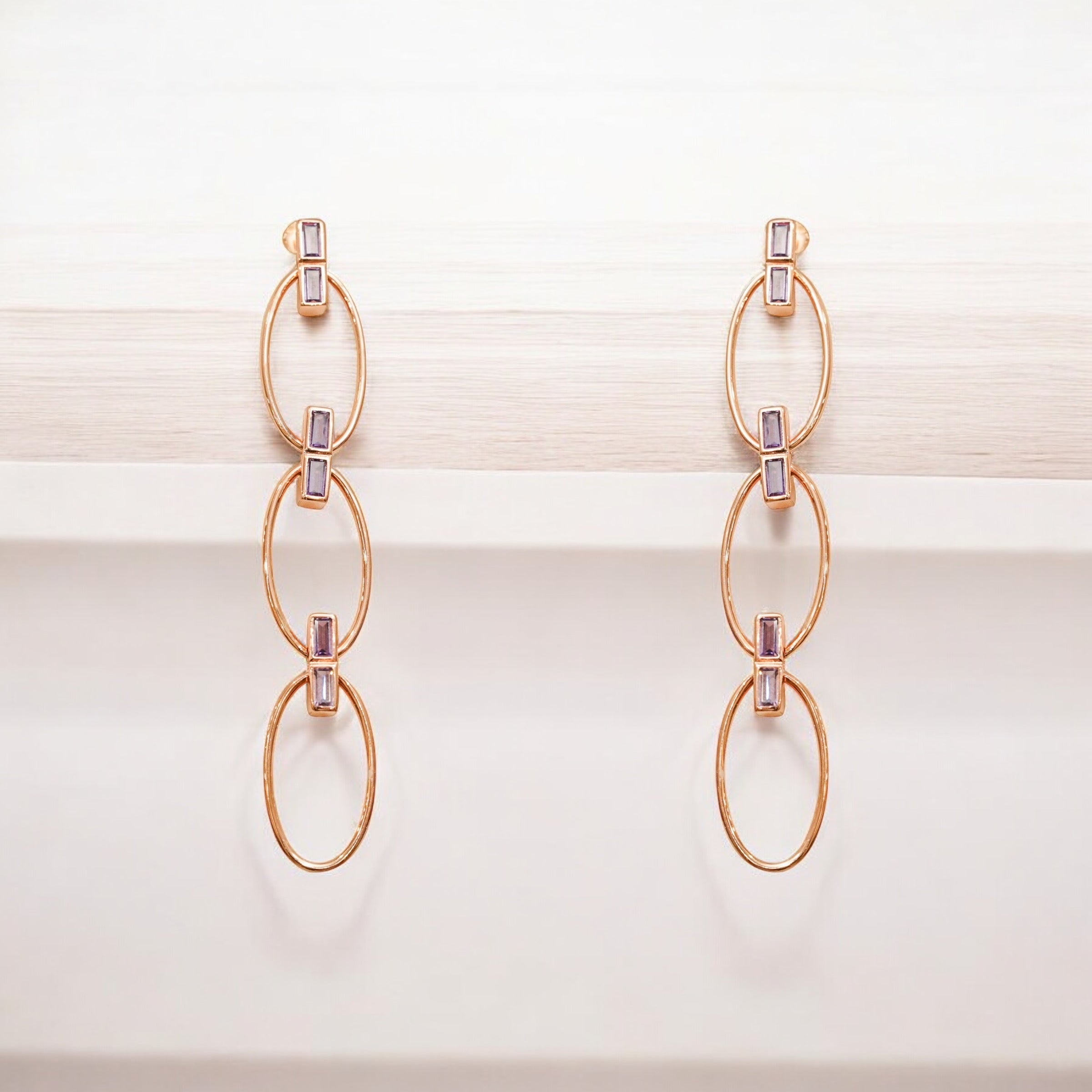 Oval Elegance