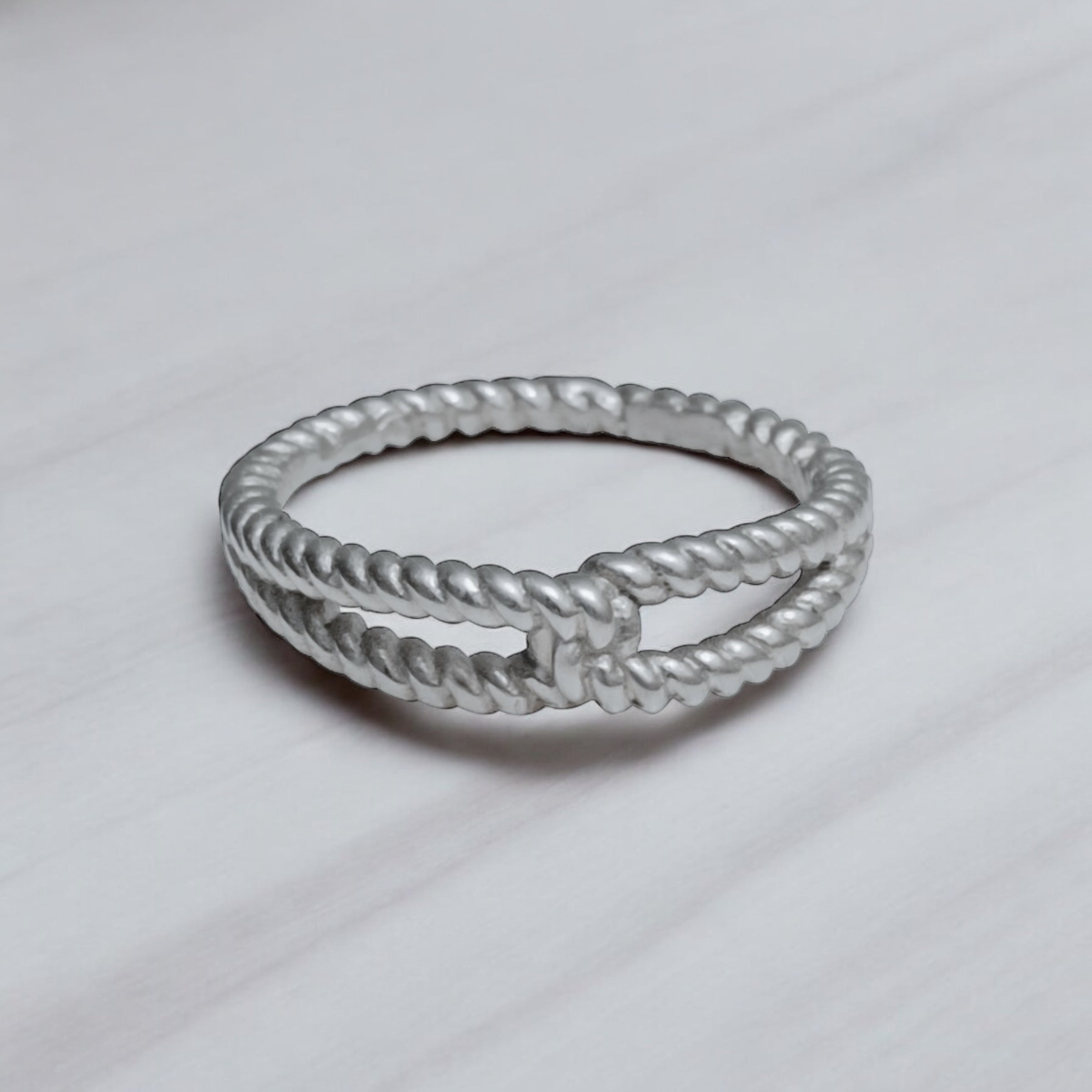 Elegant Wire Ring