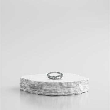 Elegant Wire Ring