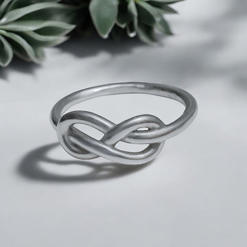 Ribbon Charm Ring