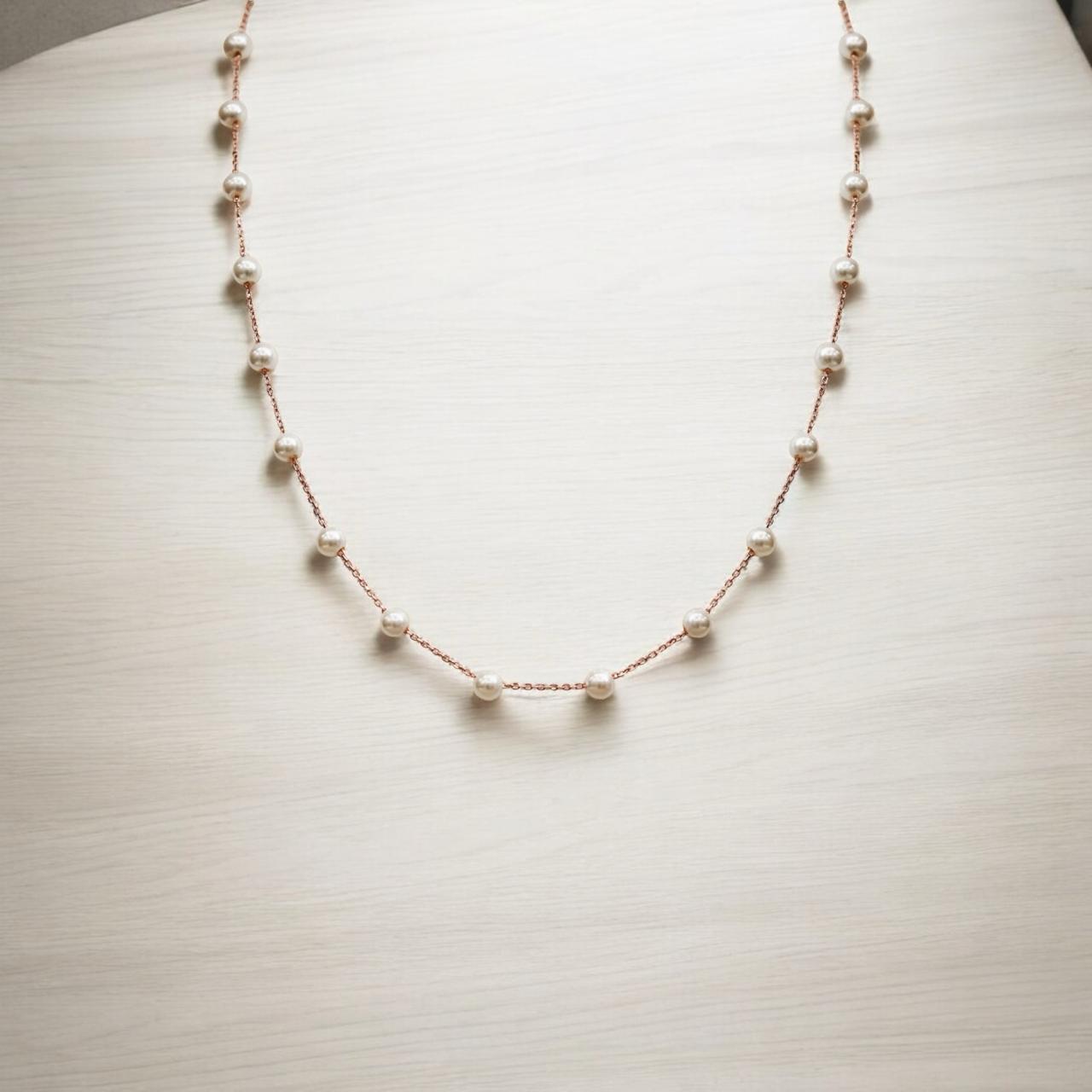 Rose Luxe Pearl Necklace