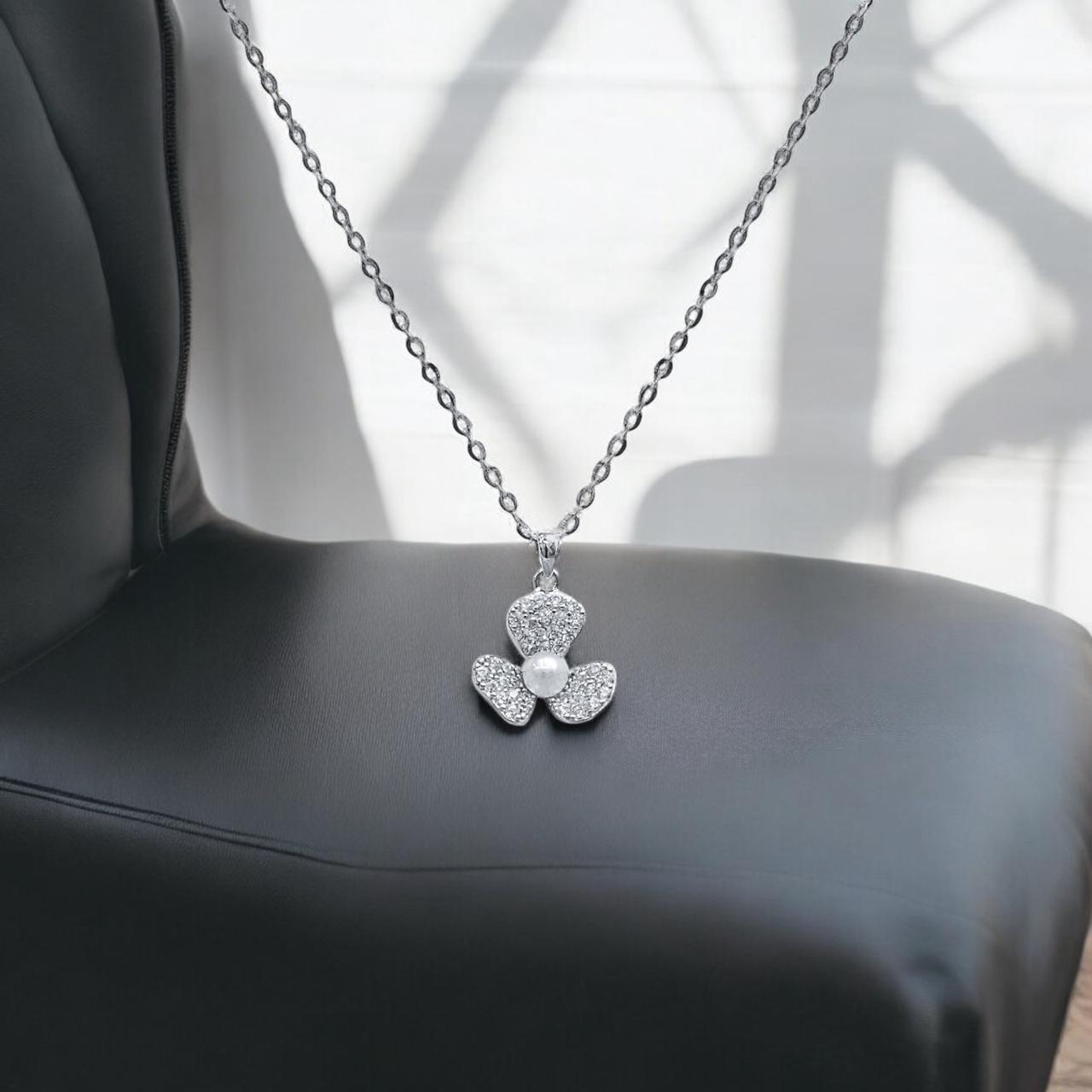 Trinity Bloom Pendant