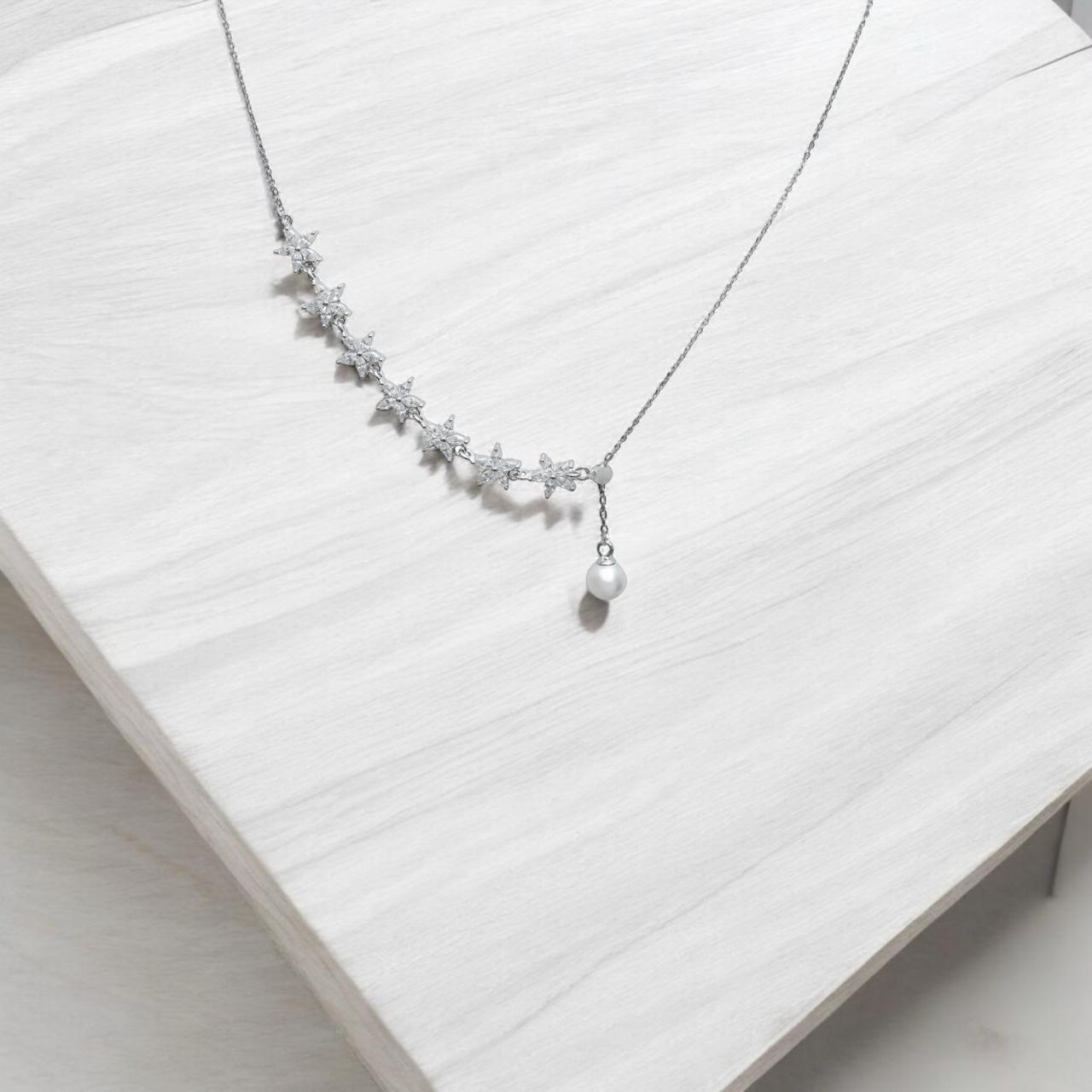 Starry Pearl Pendant